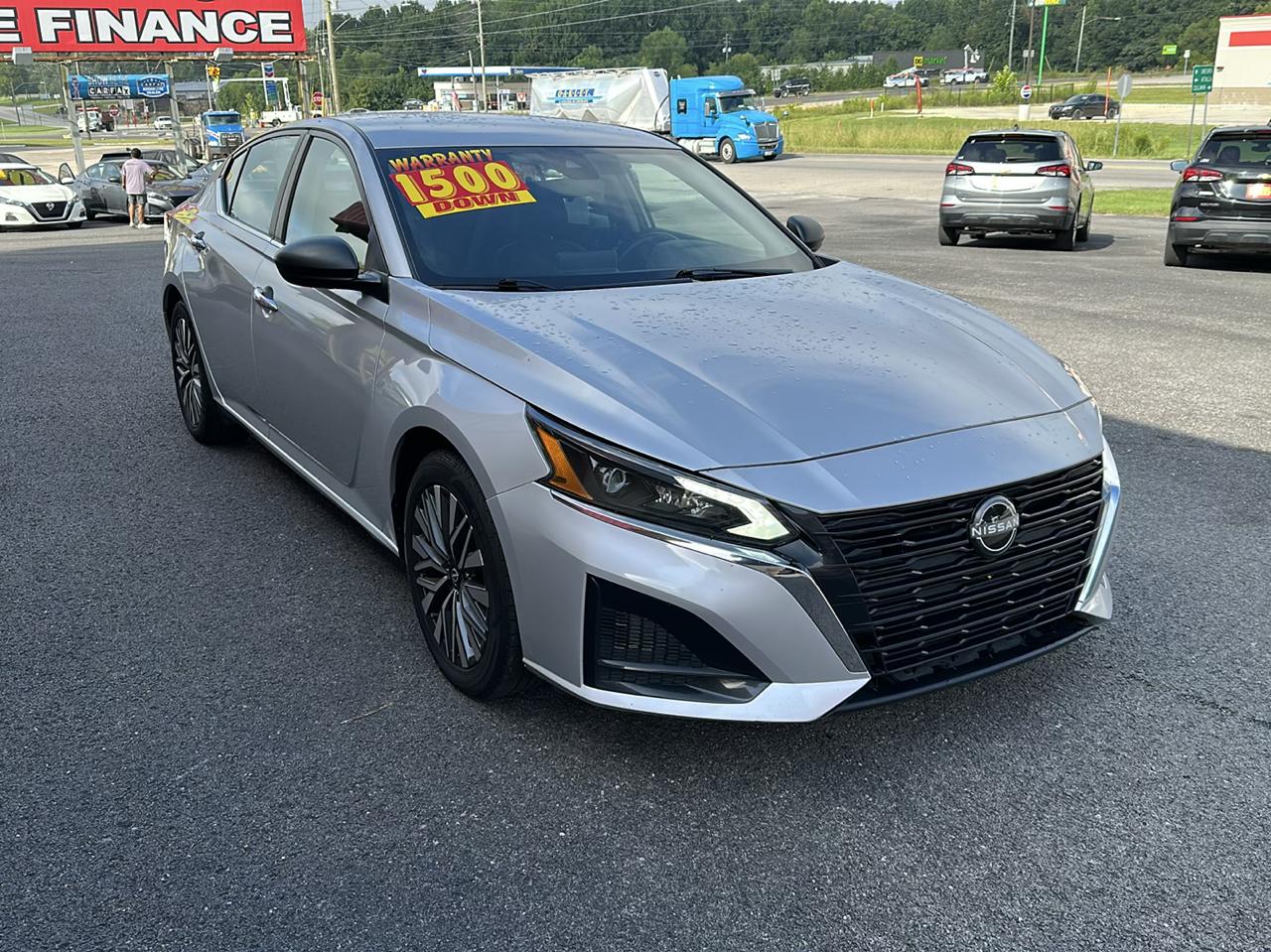 Nissan Altima 2.5 SV Sedan 2024