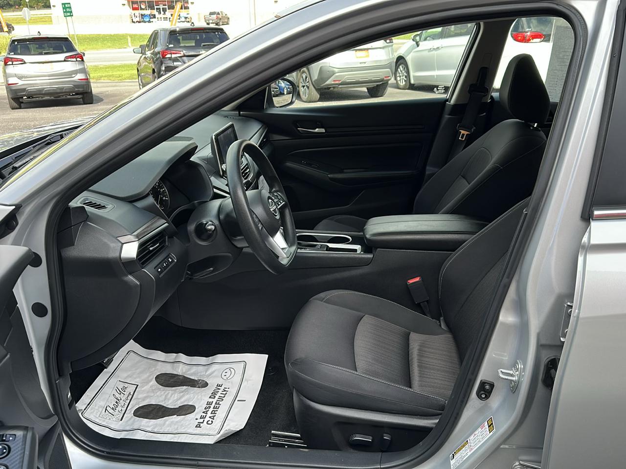 Nissan Altima 2.5 SV Sedan 2024