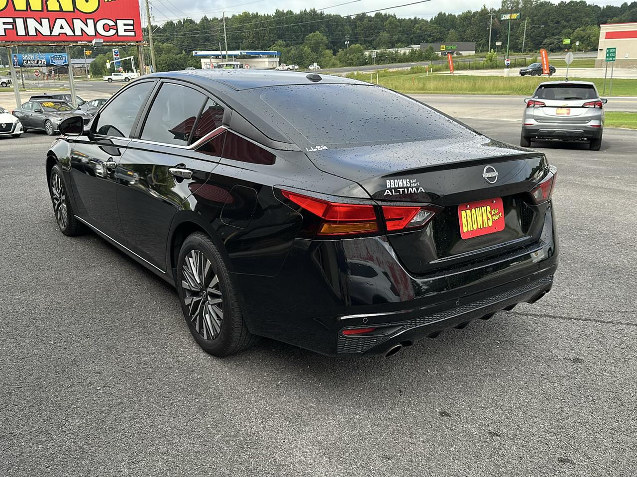 Nissan Altima 2.5 SV Sedan 2023