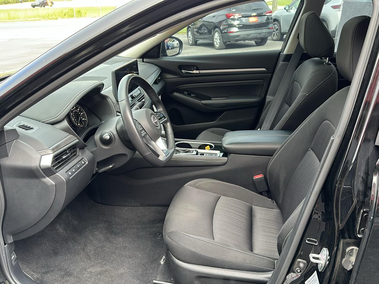 Nissan Altima 2.5 SV Sedan 2023