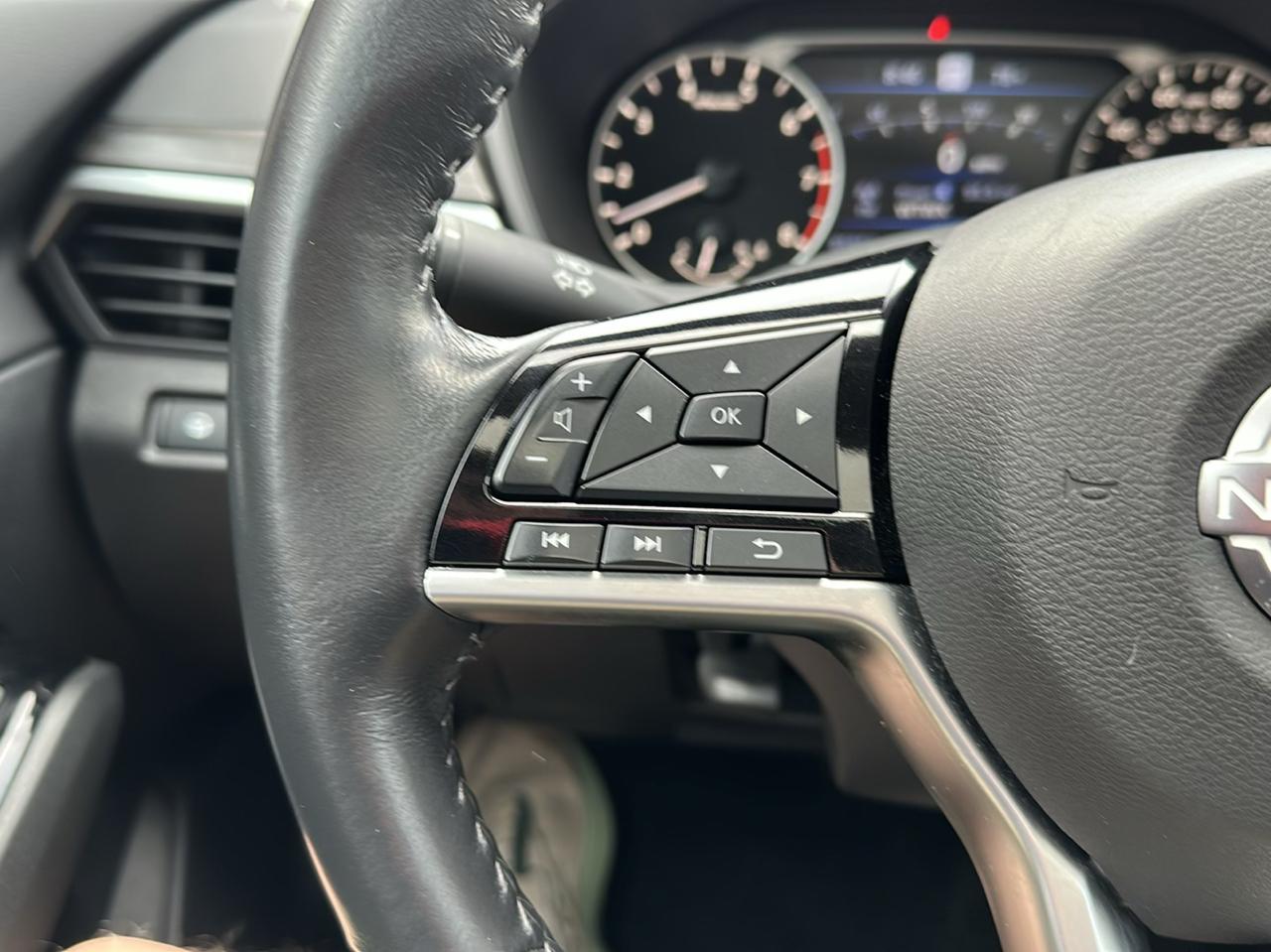Nissan Altima 2.5 SV Sedan 2023