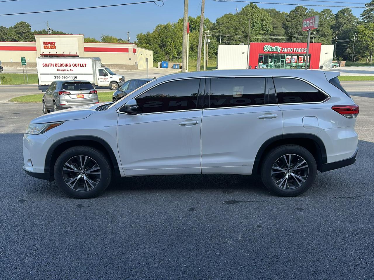 Toyota Highlander LE I4 FWD (Natl) 2018
