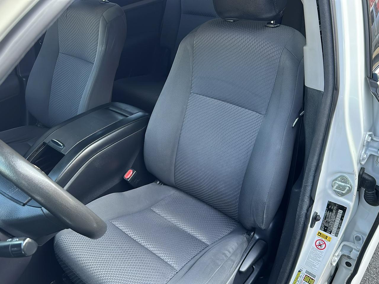 Toyota Highlander LE I4 FWD (Natl) 2018