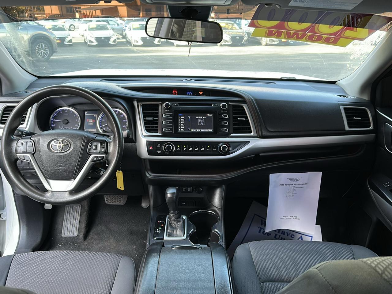 Toyota Highlander LE I4 FWD (Natl) 2018