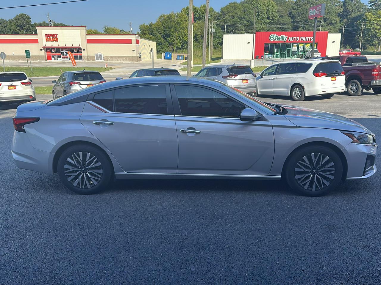 Nissan Altima 2.5 SV Sedan 2023