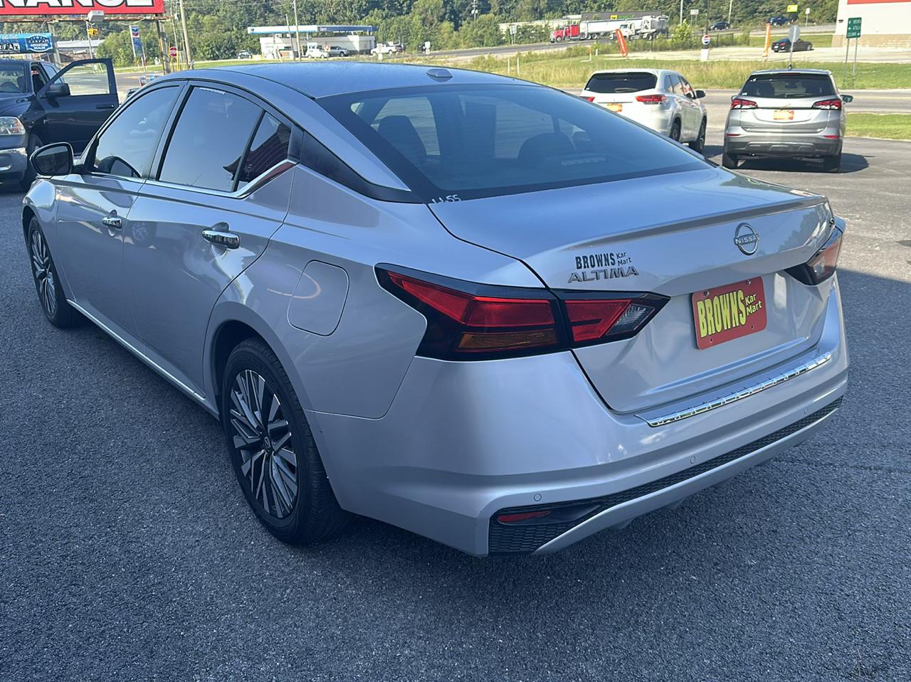 Nissan Altima 2.5 SV Sedan 2023