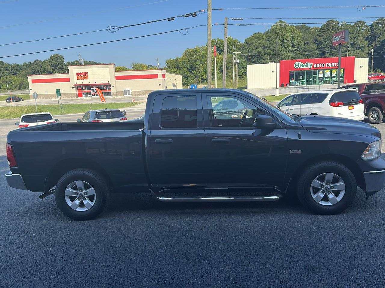 RAM 1500 Tradesman 4x2 Quad Cab 6'4" Box 2018