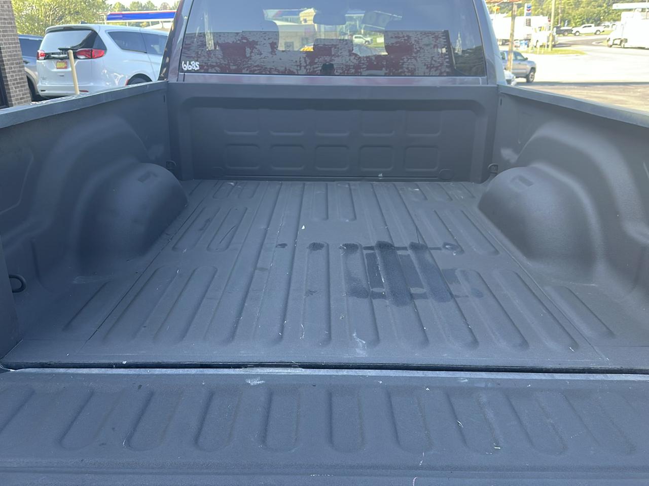 RAM 1500 Tradesman 4x2 Quad Cab 6'4" Box 2018
