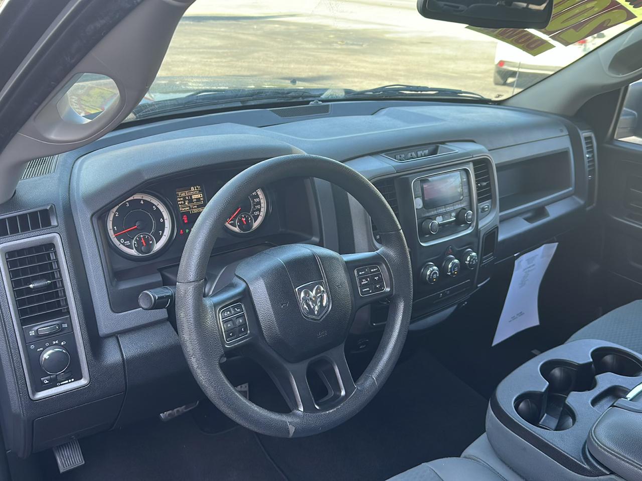 RAM 1500 Tradesman 4x2 Quad Cab 6'4" Box 2018