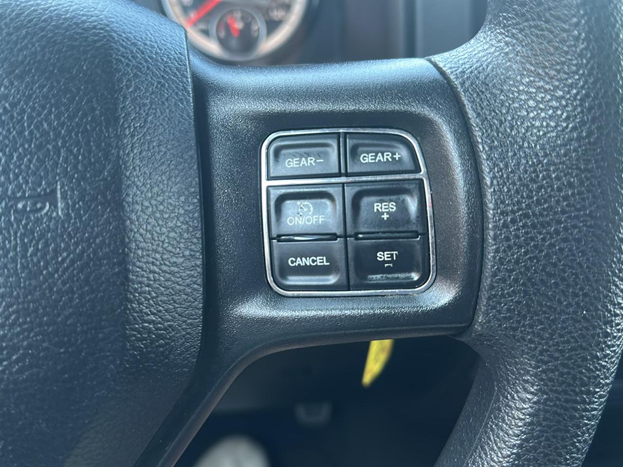 RAM 1500 Tradesman 4x2 Quad Cab 6'4" Box 2018