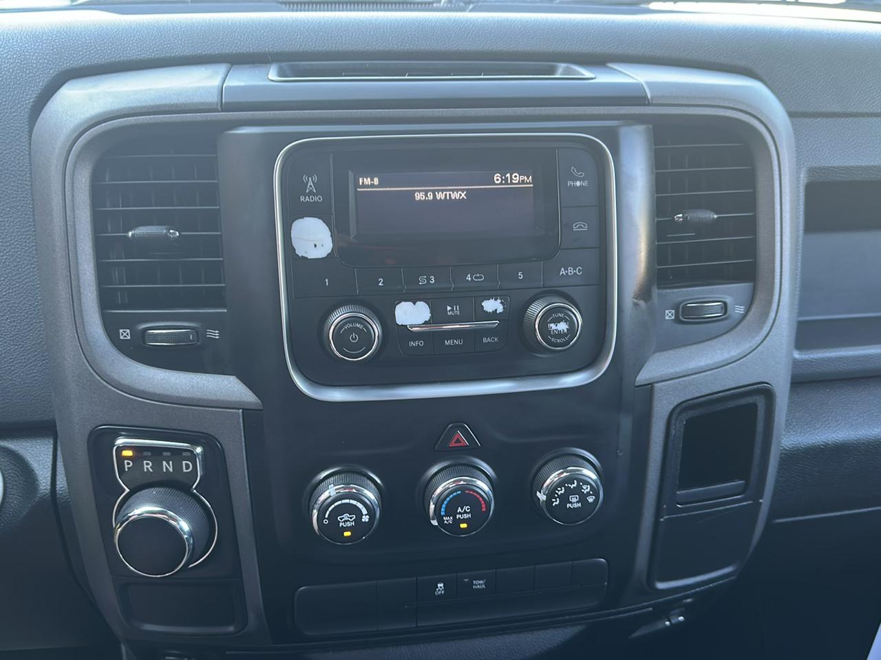 RAM 1500 Tradesman 4x2 Quad Cab 6'4" Box 2018