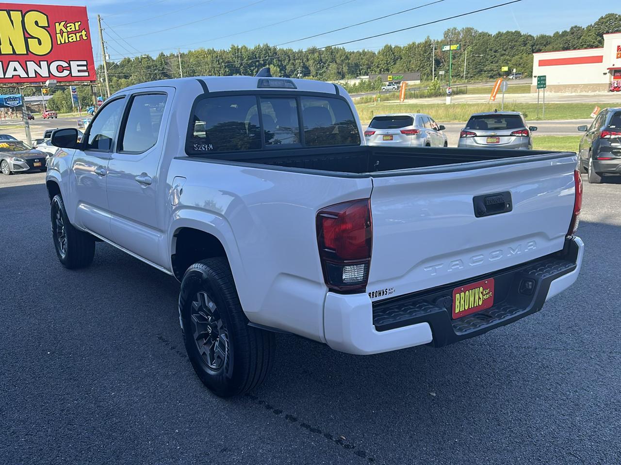 Toyota Tacoma 2WD SR5 Double Cab 5' Bed I4 AT (Natl) 2020