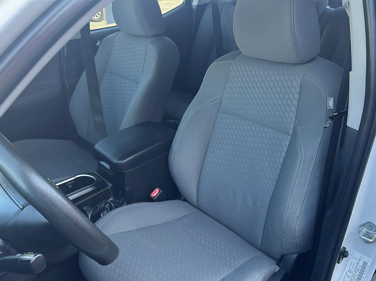 Toyota Tacoma 2WD SR5 Double Cab 5' Bed I4 AT (Natl) 2020