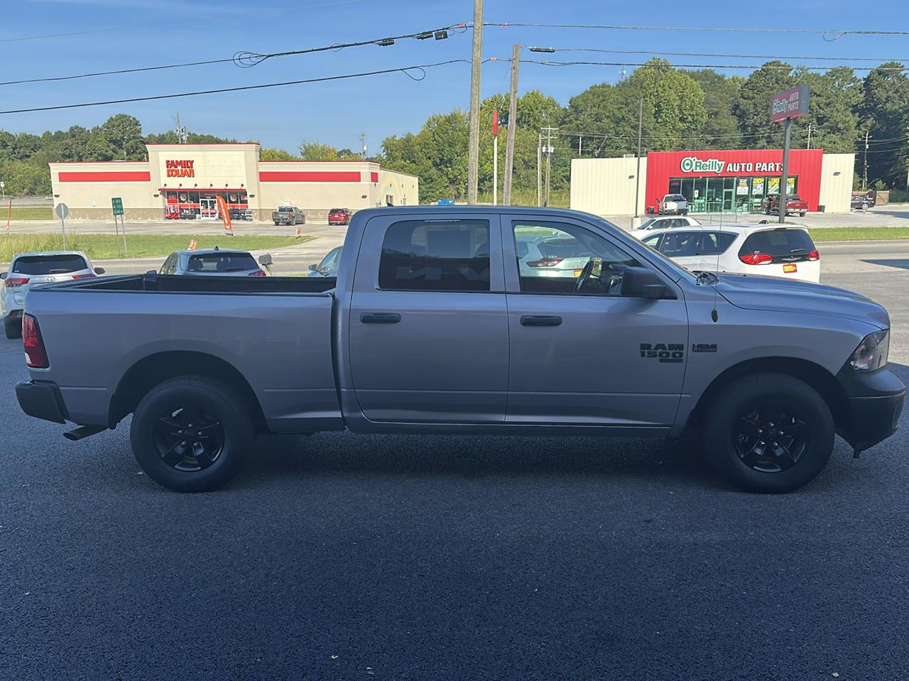 RAM 1500 Classic Tradesman 4x2 Crew Cab 6'4" Box 2022
