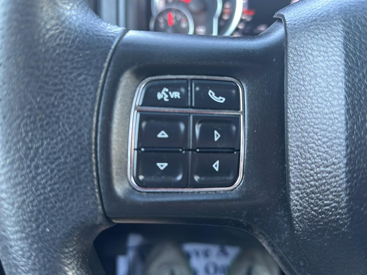 RAM 1500 Classic Tradesman 4x2 Crew Cab 6'4" Box 2022
