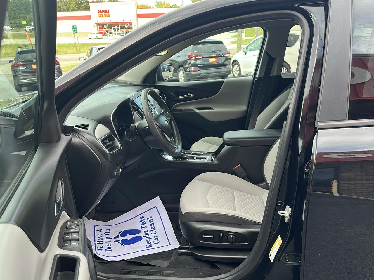 Chevrolet Equinox FWD 4dr LS w/1FL 2021