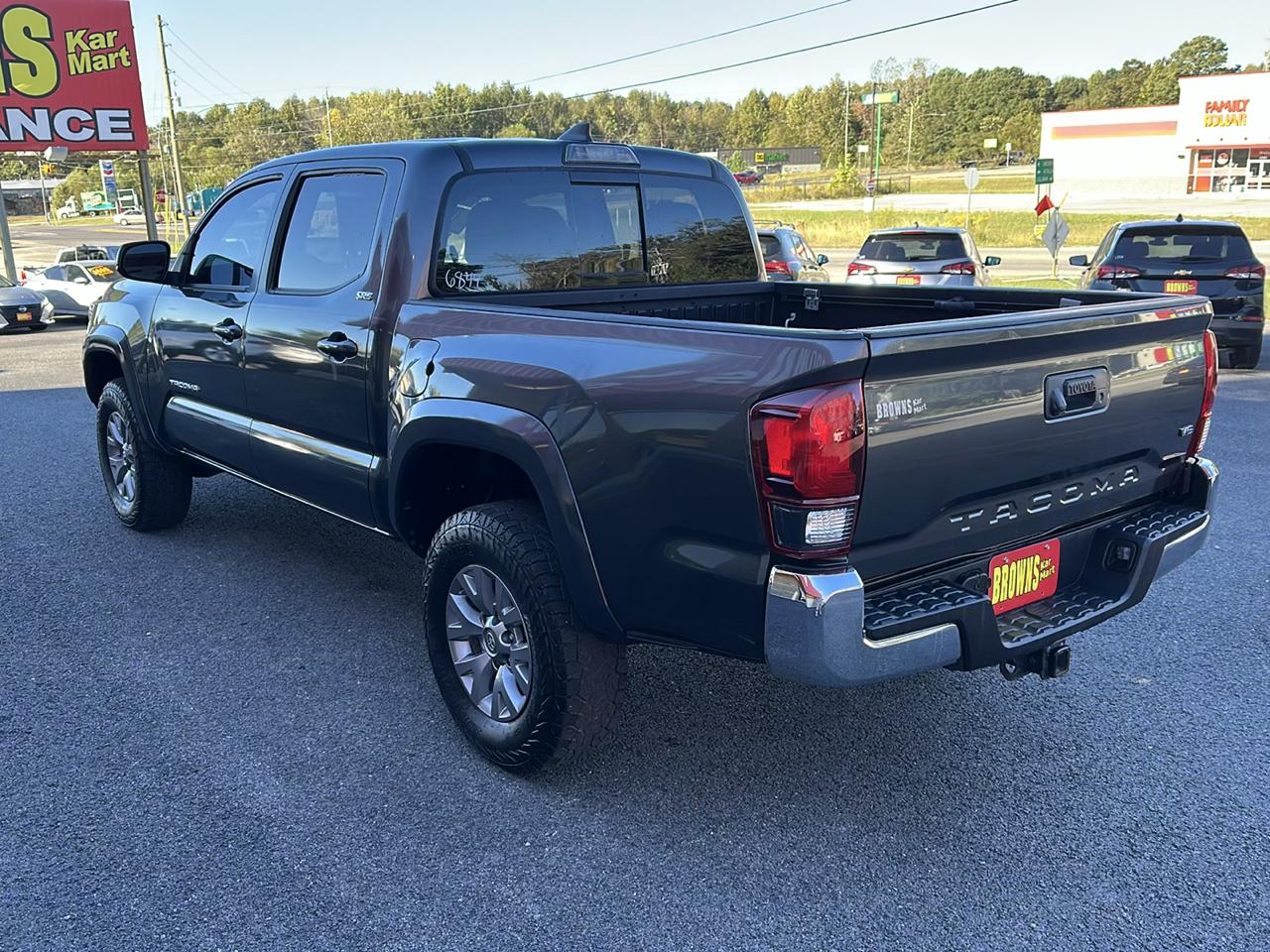 Toyota Tacoma 2WD TRD Off Road Double Cab 5' Bed V6 AT (Natl) 2019