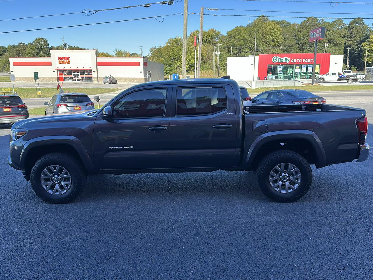 Toyota Tacoma 2WD TRD Off Road Double Cab 5' Bed V6 AT (Natl) 2019