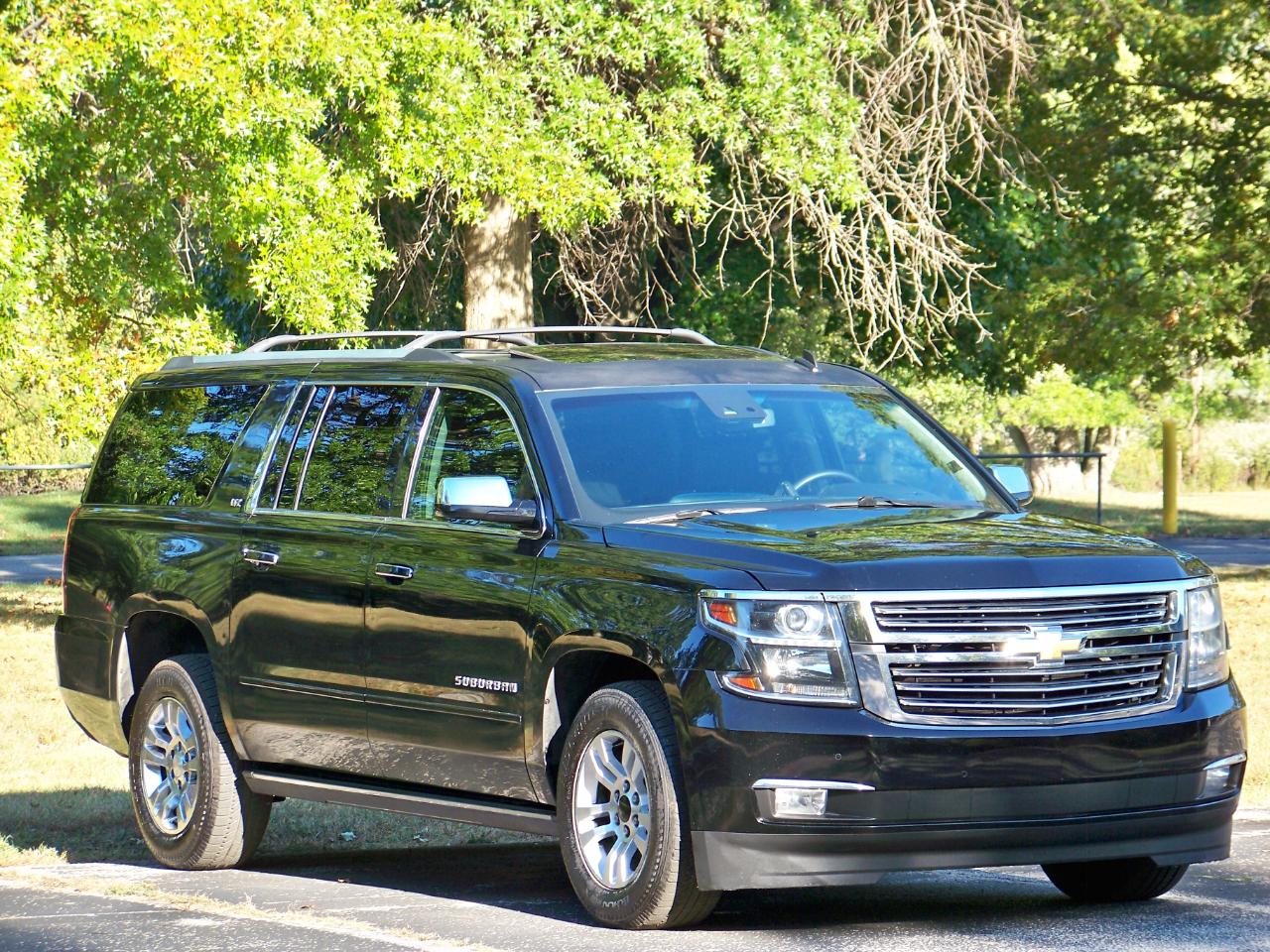 Chevrolet Suburban  2015