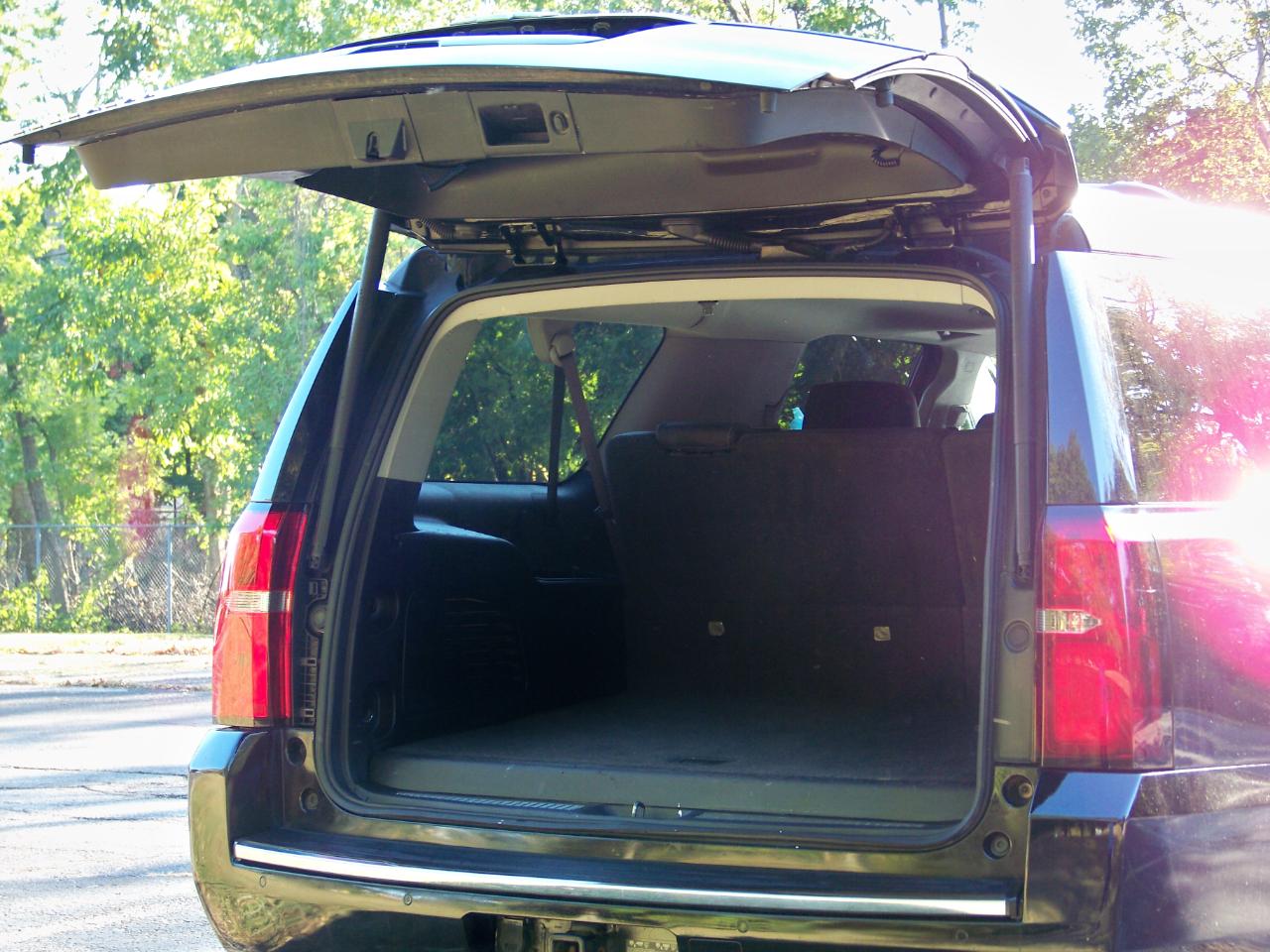 Chevrolet Suburban  2015