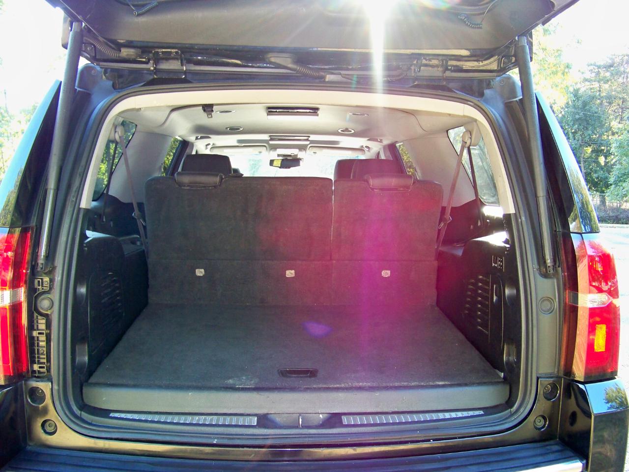 Chevrolet Suburban  2015