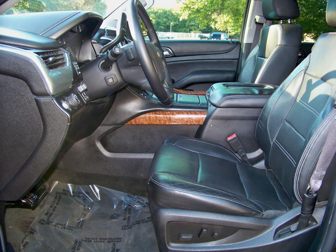 Chevrolet Suburban  2015