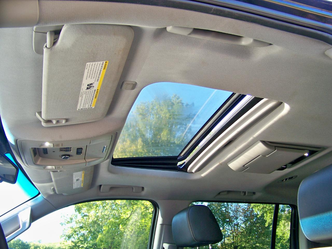 Chevrolet Suburban  2015