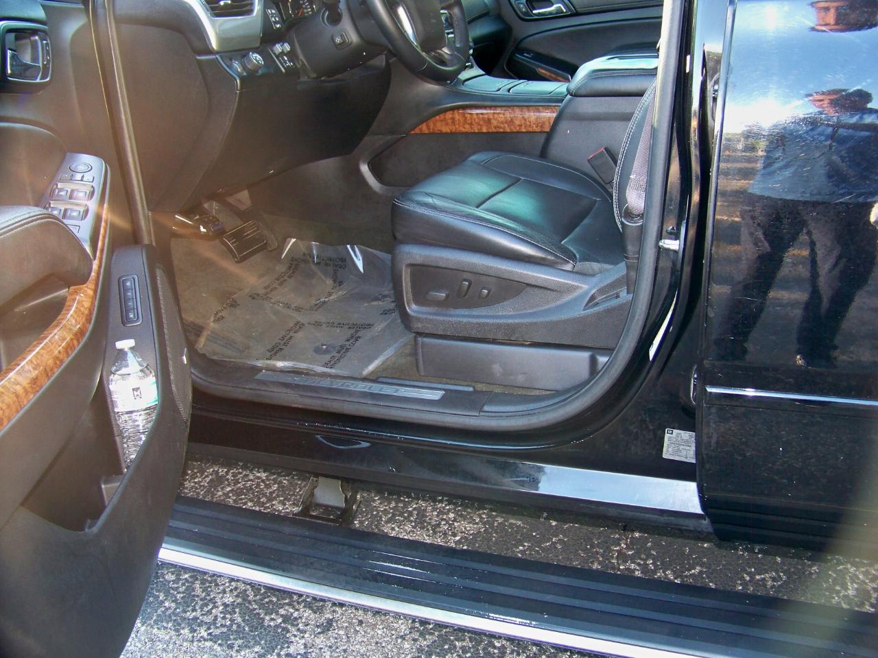 Chevrolet Suburban  2015