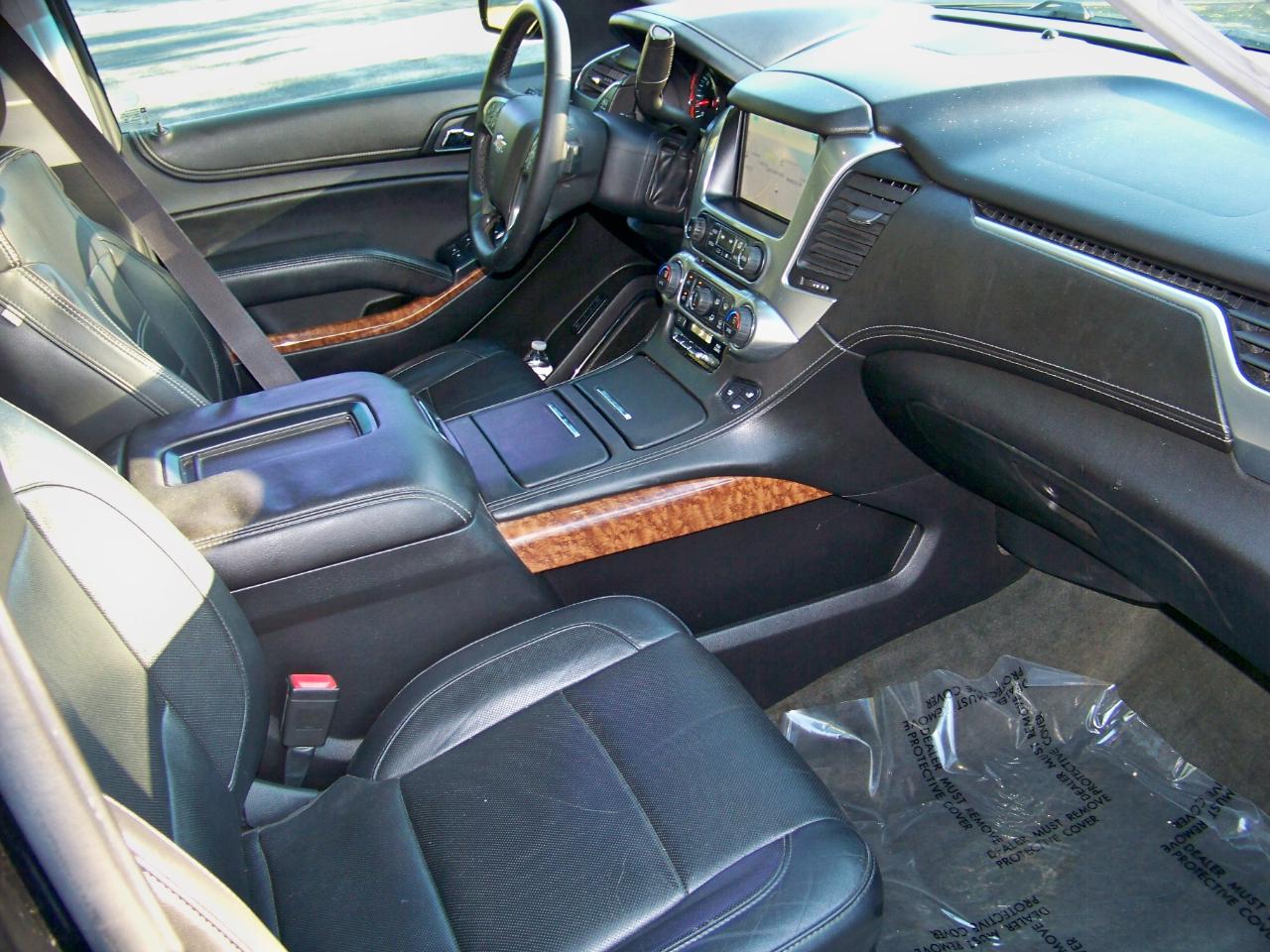 Chevrolet Suburban  2015