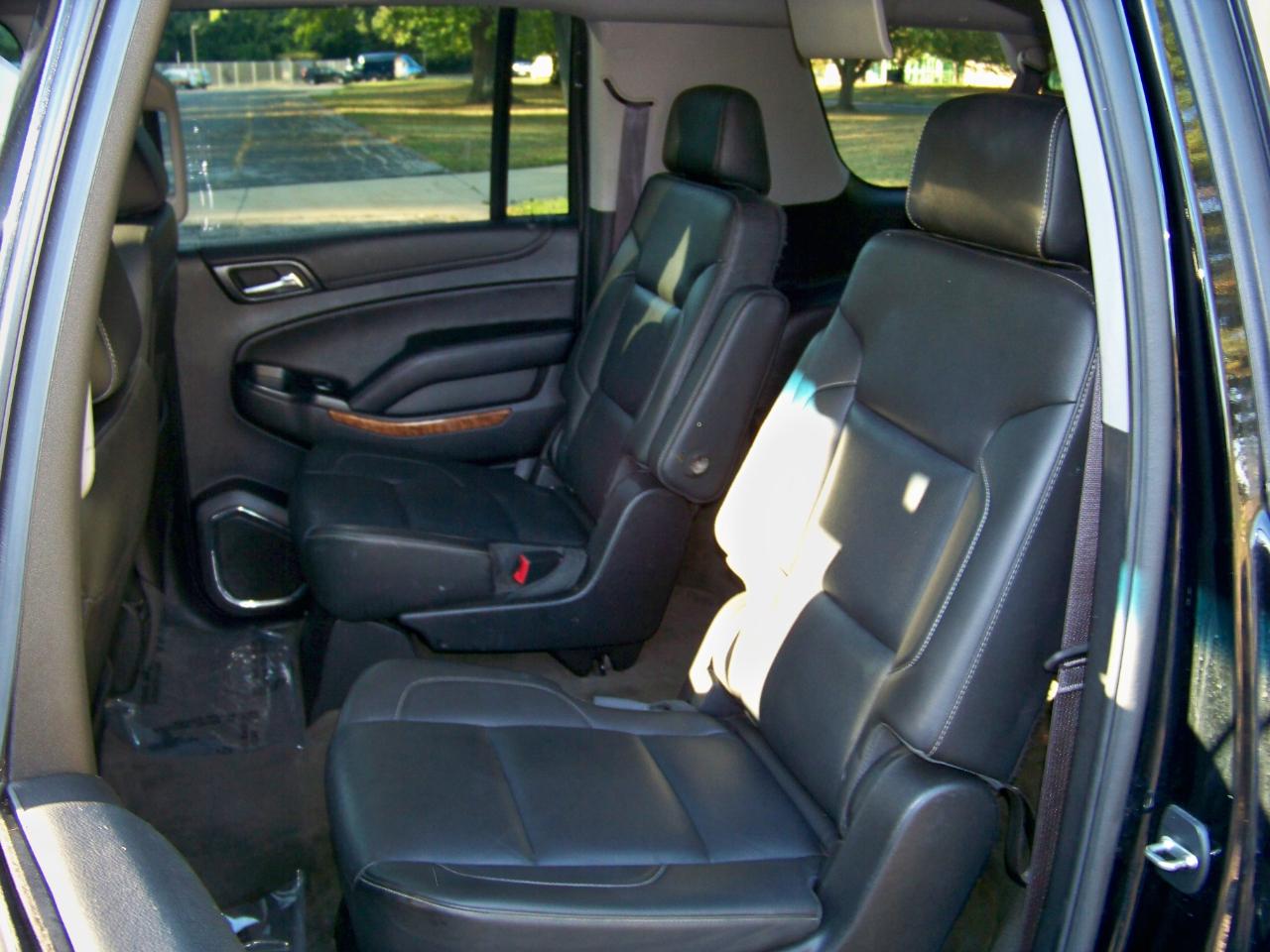 Chevrolet Suburban  2015