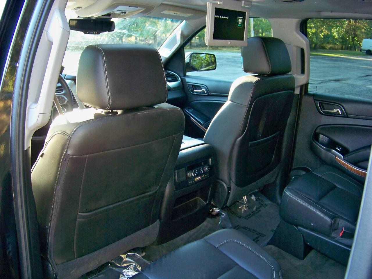 Chevrolet Suburban  2015