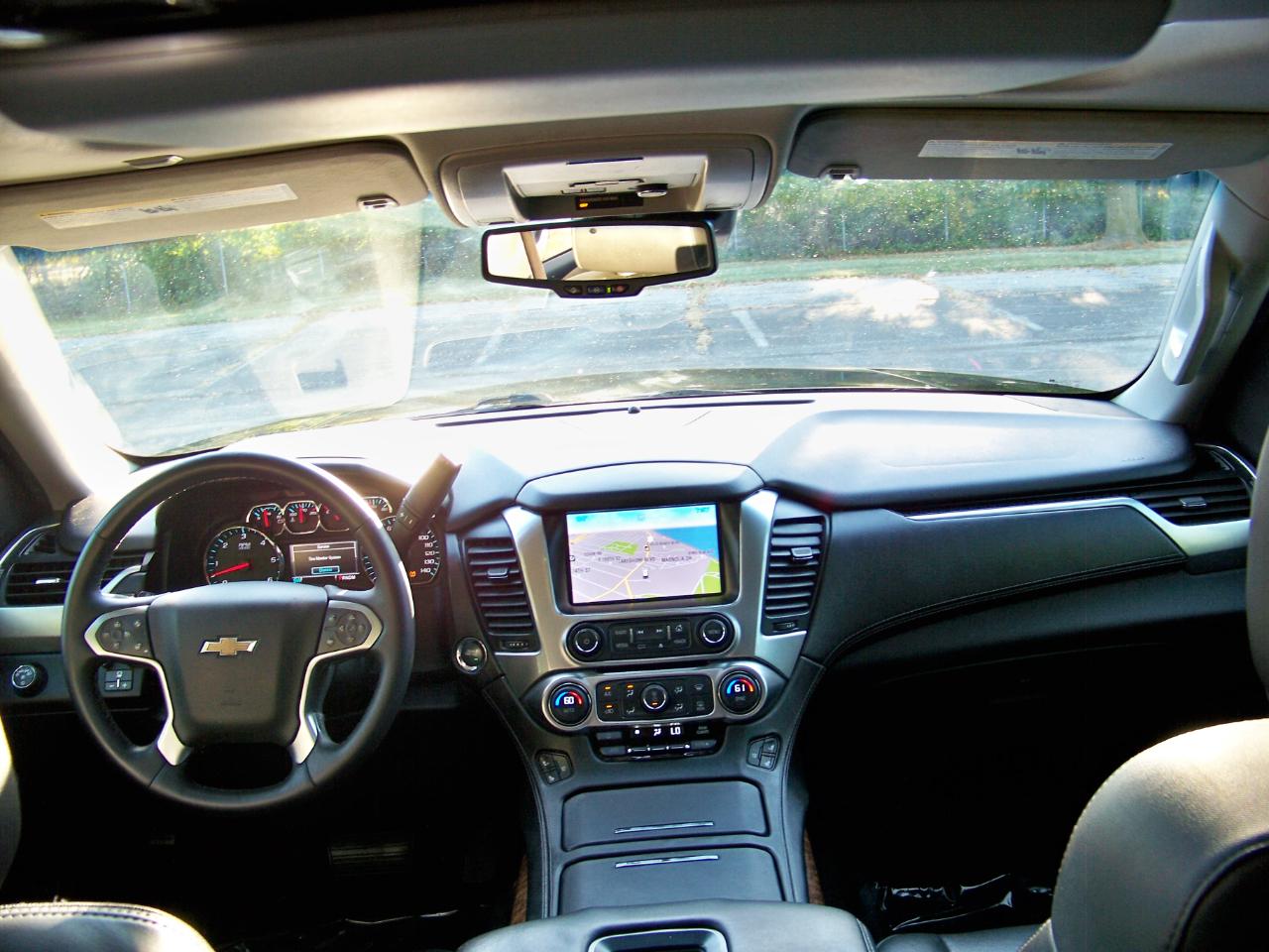 Chevrolet Suburban  2015