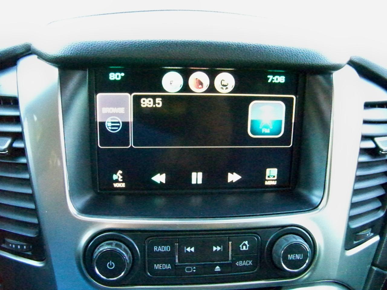 Chevrolet Suburban  2015