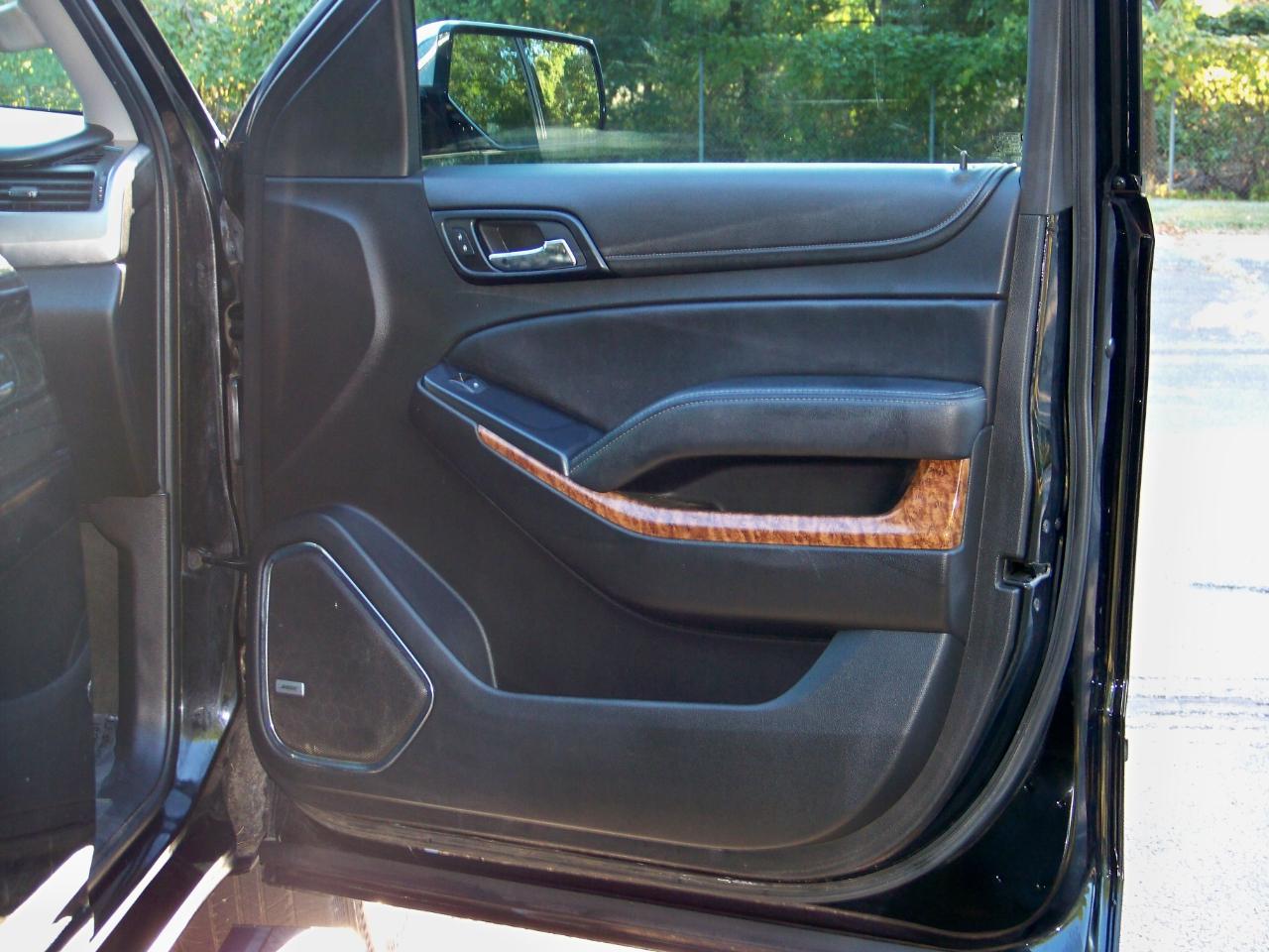 Chevrolet Suburban  2015