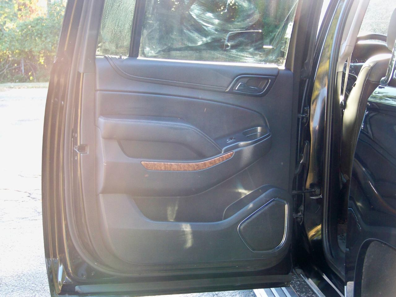 Chevrolet Suburban  2015