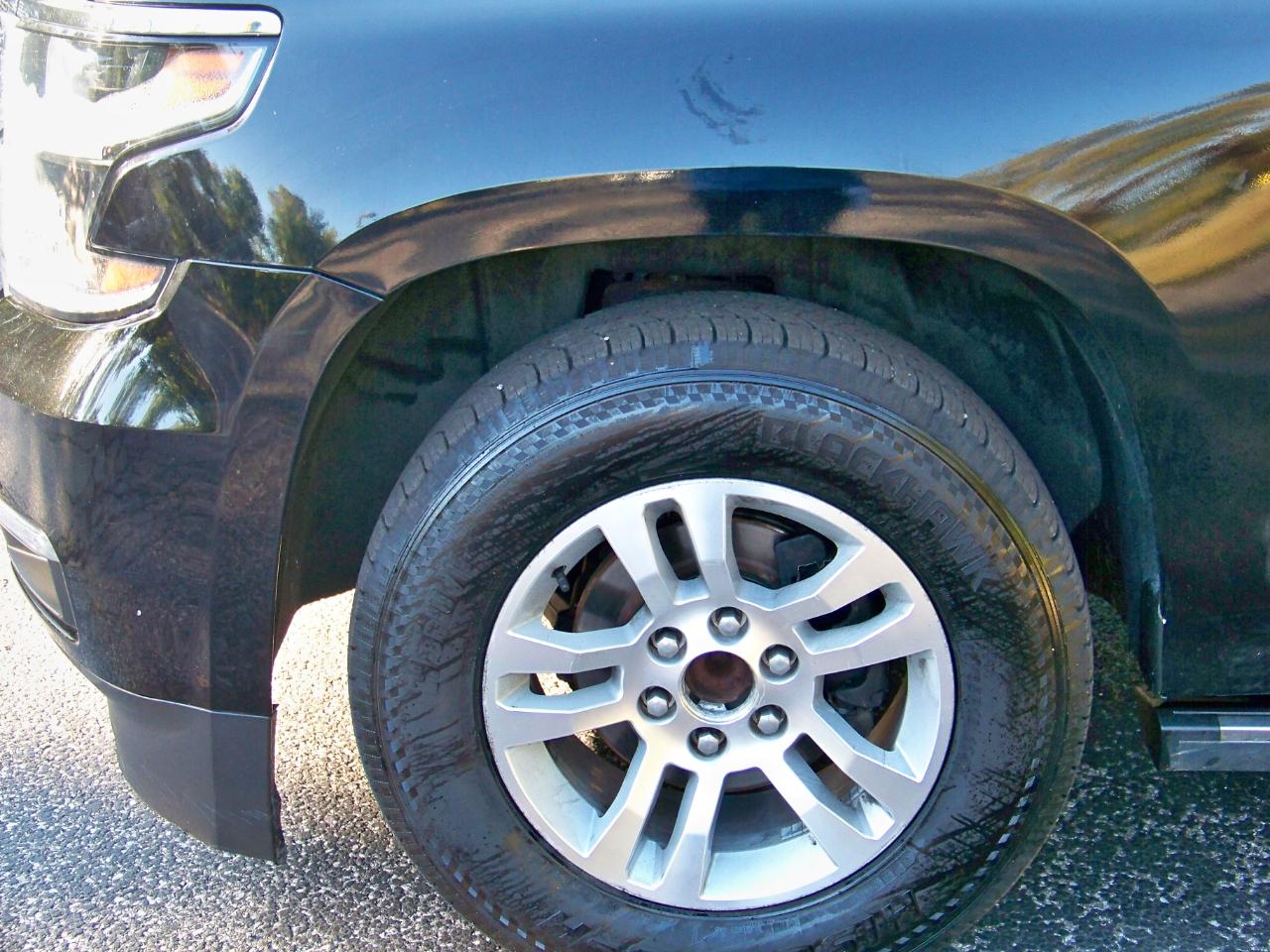 Chevrolet Suburban  2015