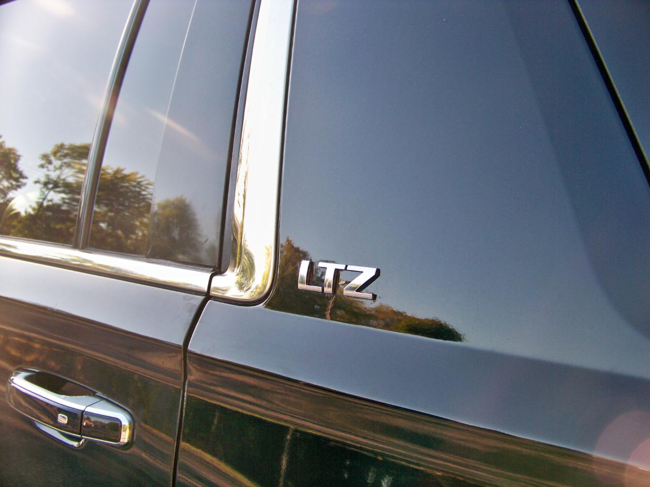 Chevrolet Suburban  2015