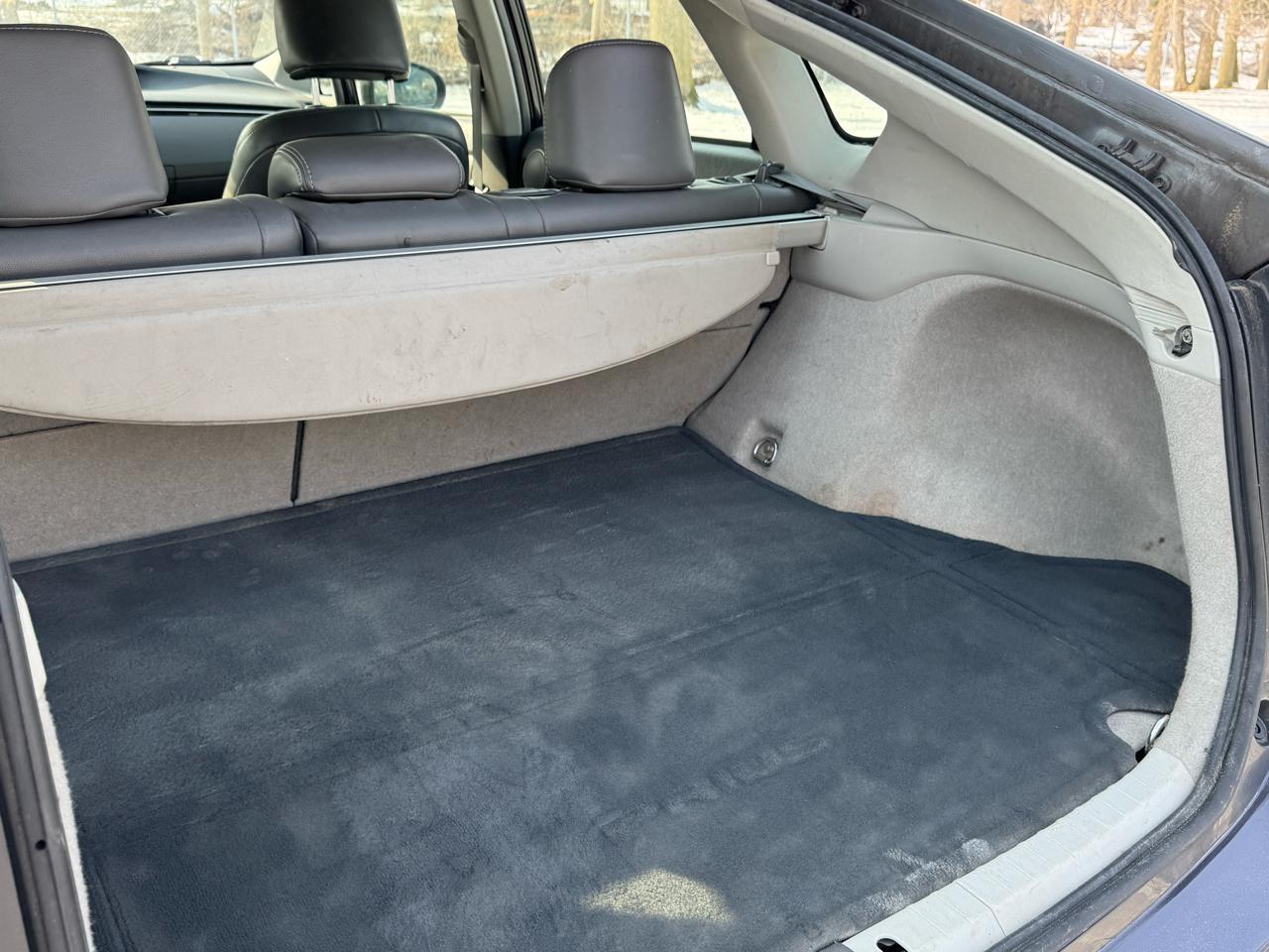 Toyota Prius Prius V 2010