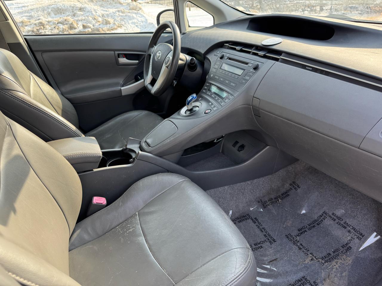 Toyota Prius Prius V 2010