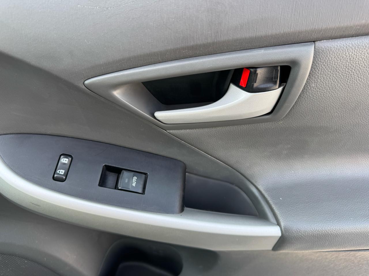 Toyota Prius Prius V 2010