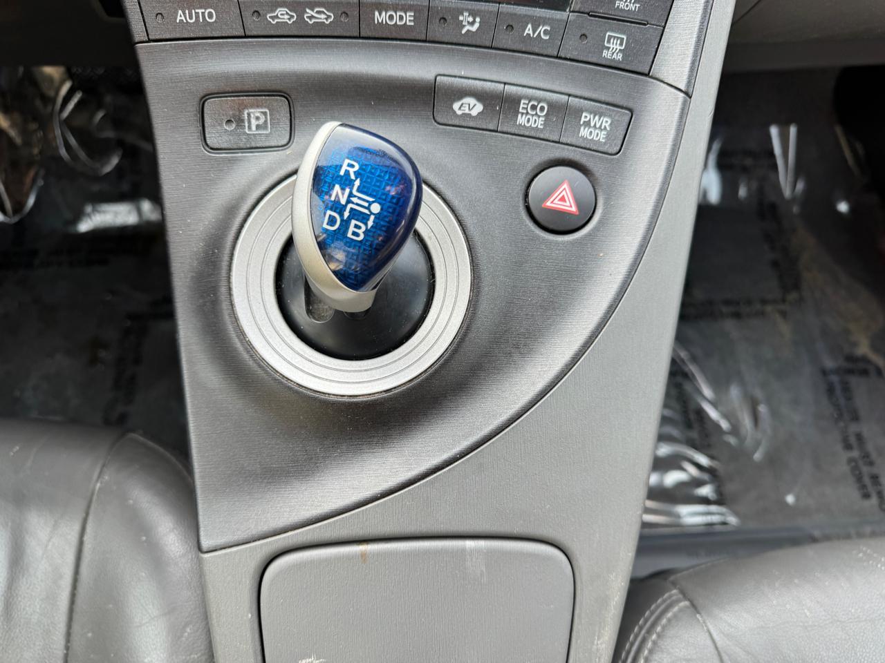 Toyota Prius Prius V 2010