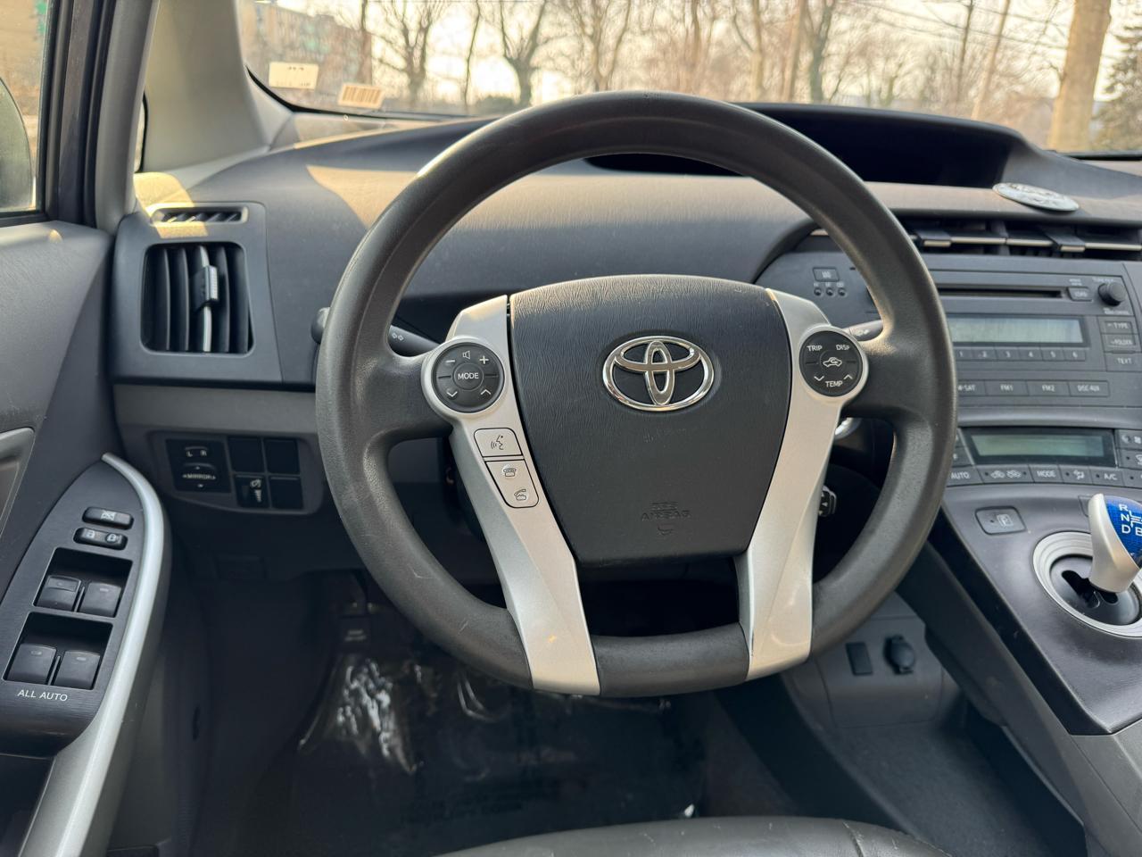 Toyota Prius Prius V 2010