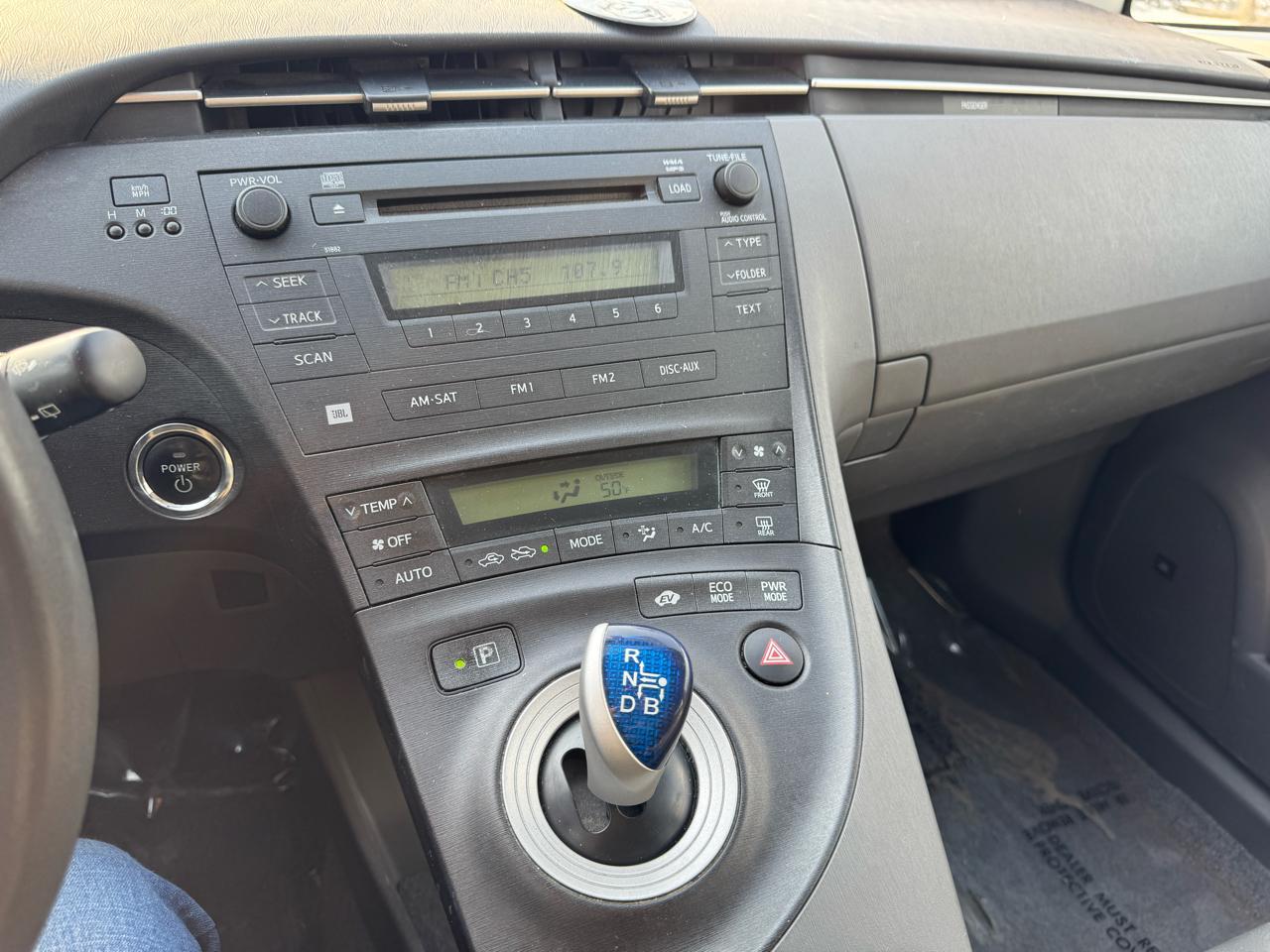 Toyota Prius Prius V 2010