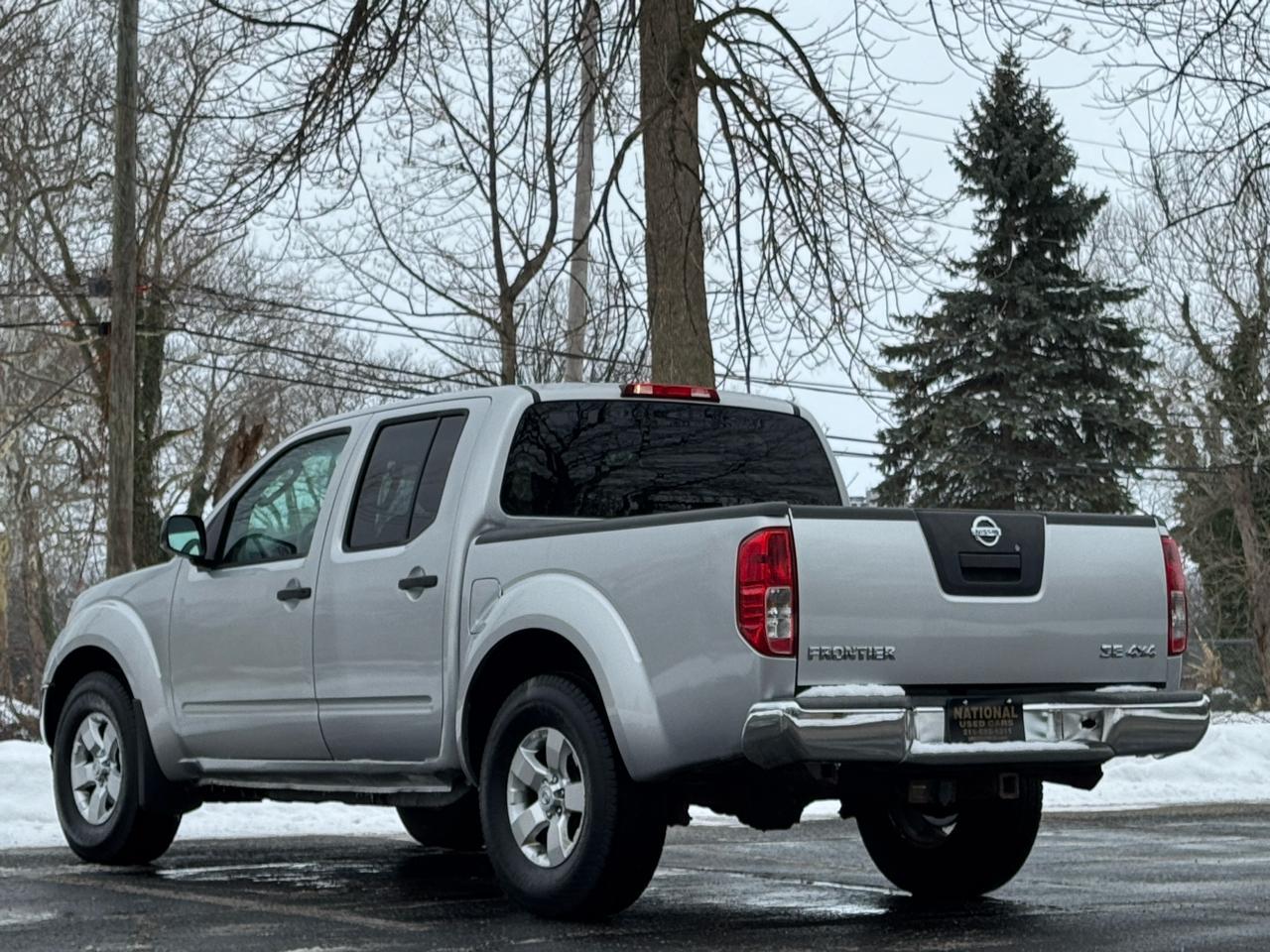 Nissan Frontier SE Crew Cab 4WD 2010