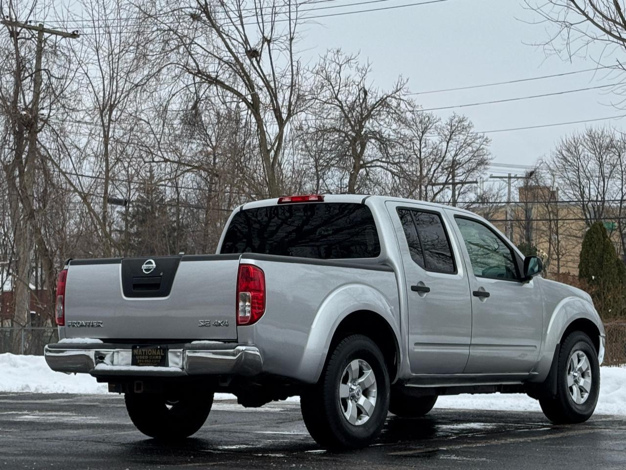 Nissan Frontier SE Crew Cab 4WD 2010
