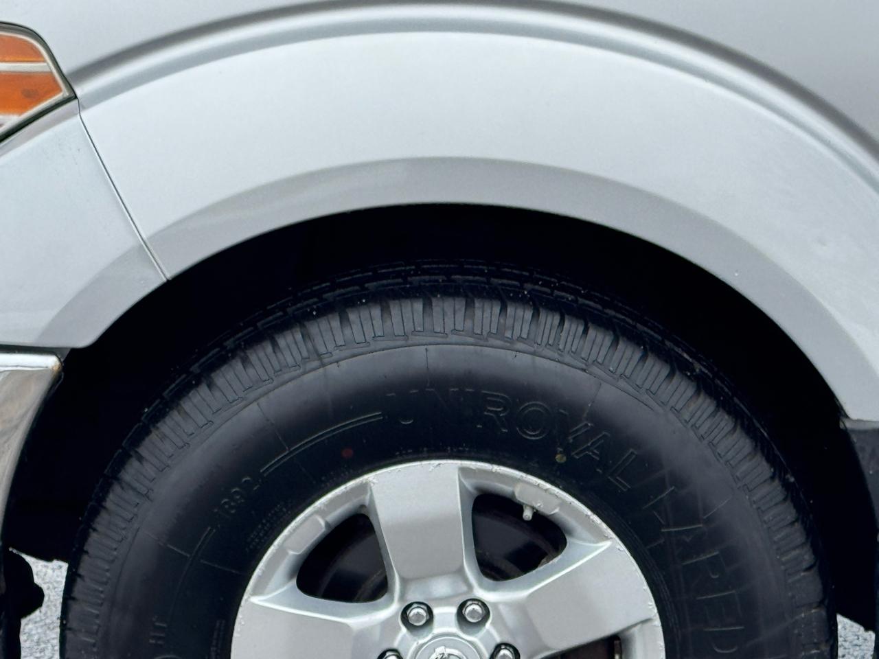 Nissan Frontier SE Crew Cab 4WD 2010