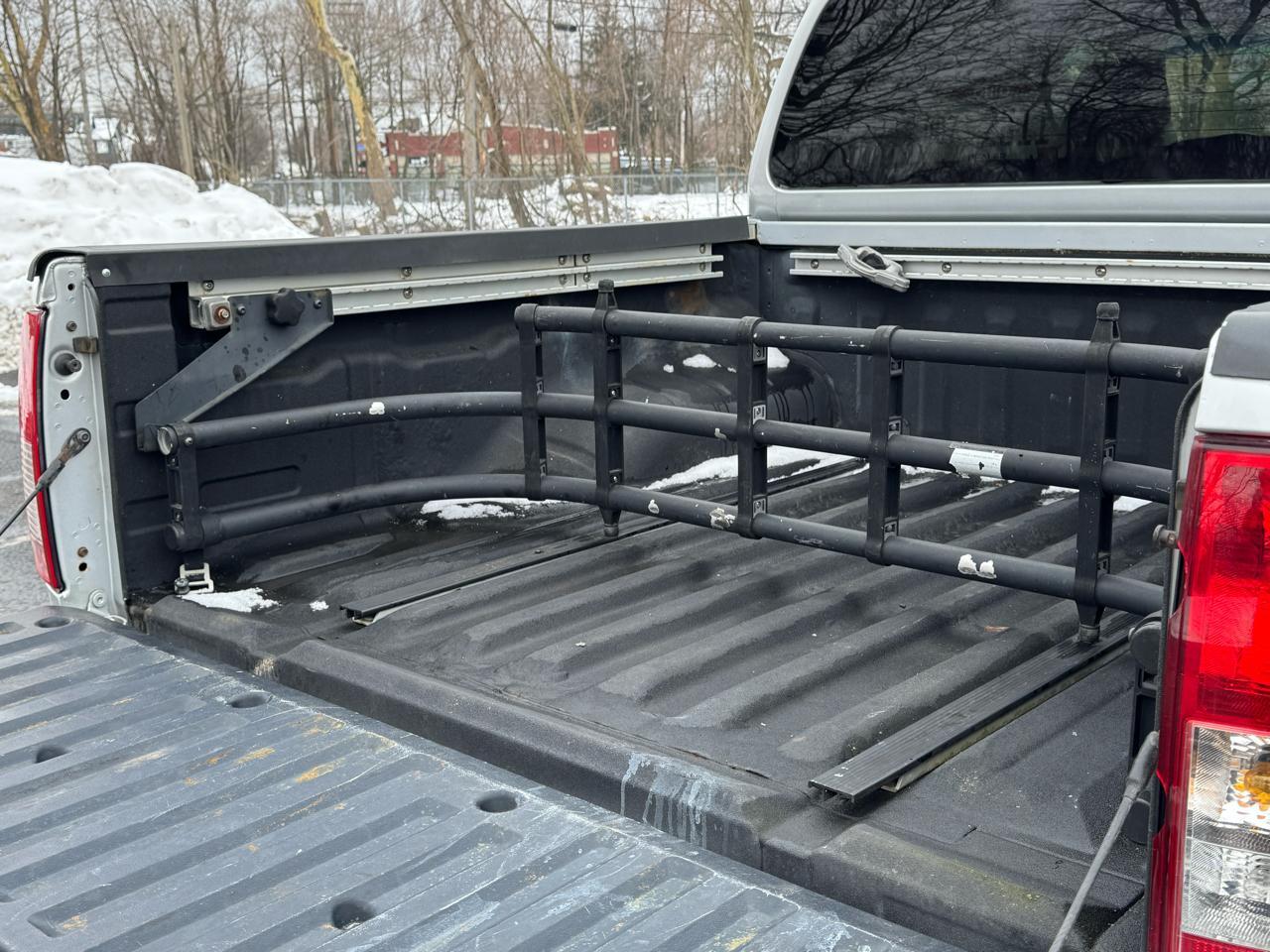 Nissan Frontier SE Crew Cab 4WD 2010