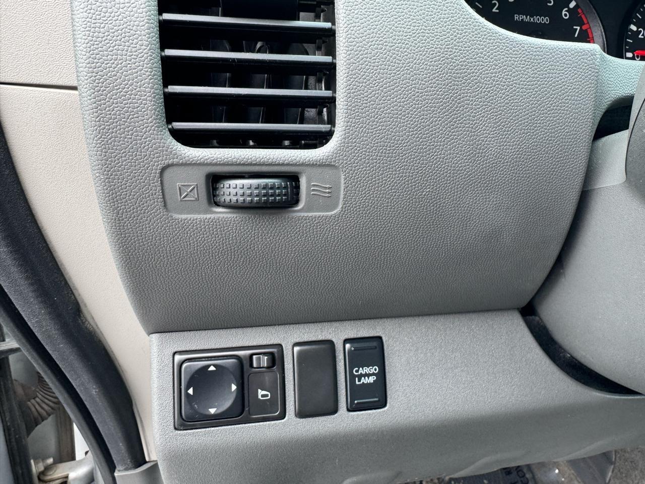 Nissan Frontier SE Crew Cab 4WD 2010