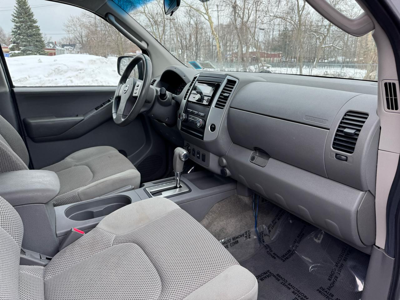 Nissan Frontier SE Crew Cab 4WD 2010