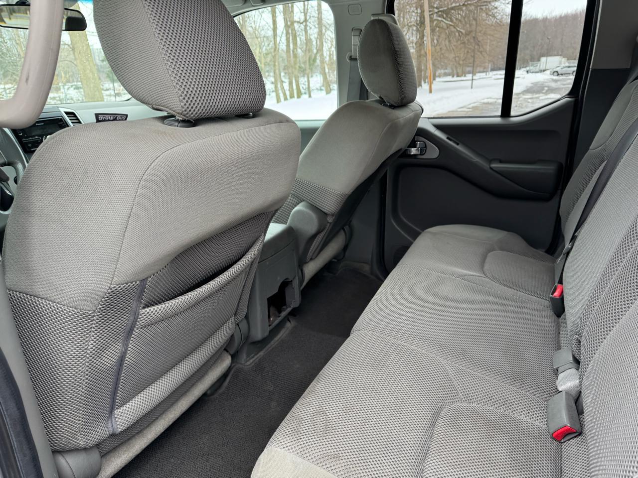 Nissan Frontier SE Crew Cab 4WD 2010